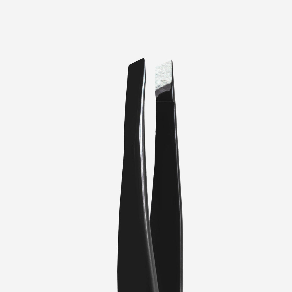 Staleks Pro Expert 11 Type 4b Eyebrow Tweezers Narrow Slant Black TE-11/4b